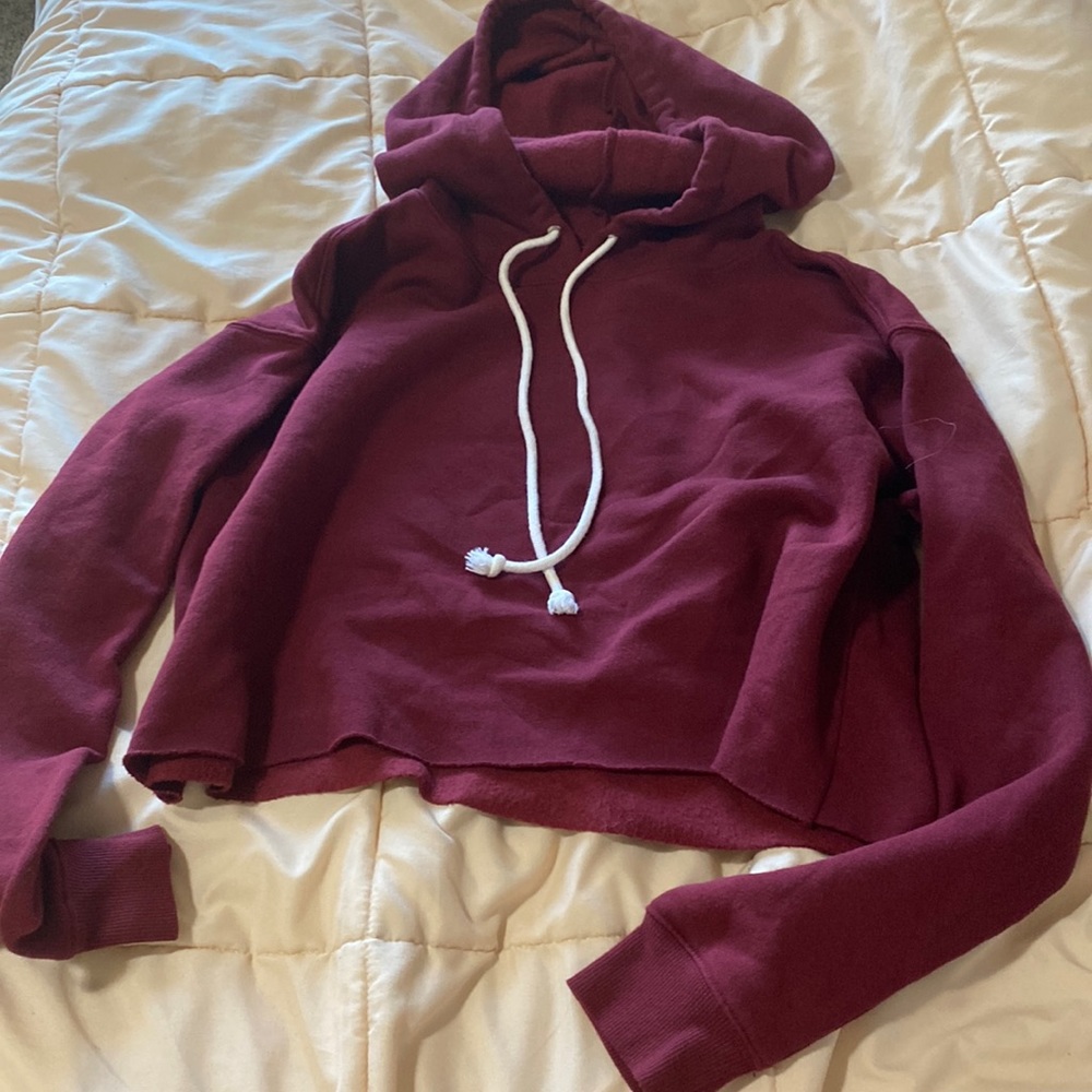 Maroon cropped hoodie